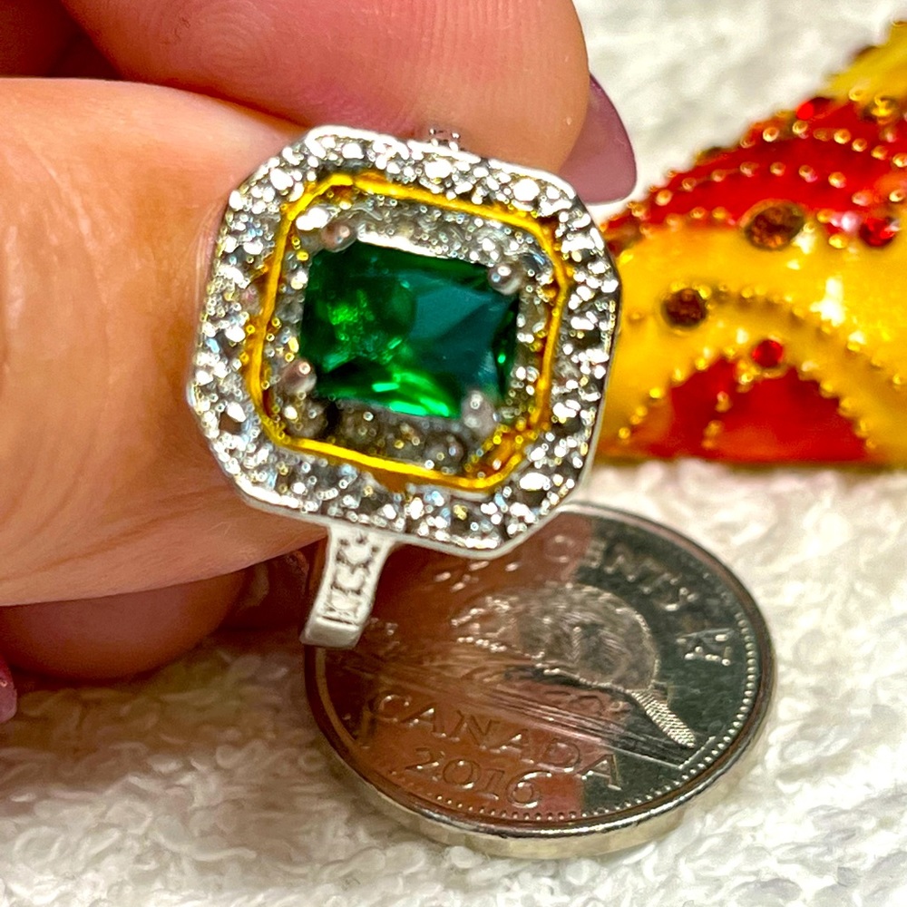 Emerald and rhinestone ring -two tone gold